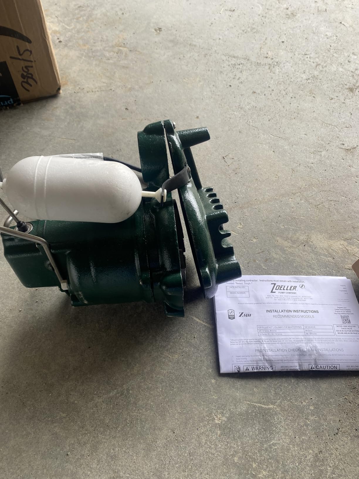 Zoeller M57 Mighty-Mate Submersible Sump Pump - 3/10 HP Cast Iron -115V customer photo 2
