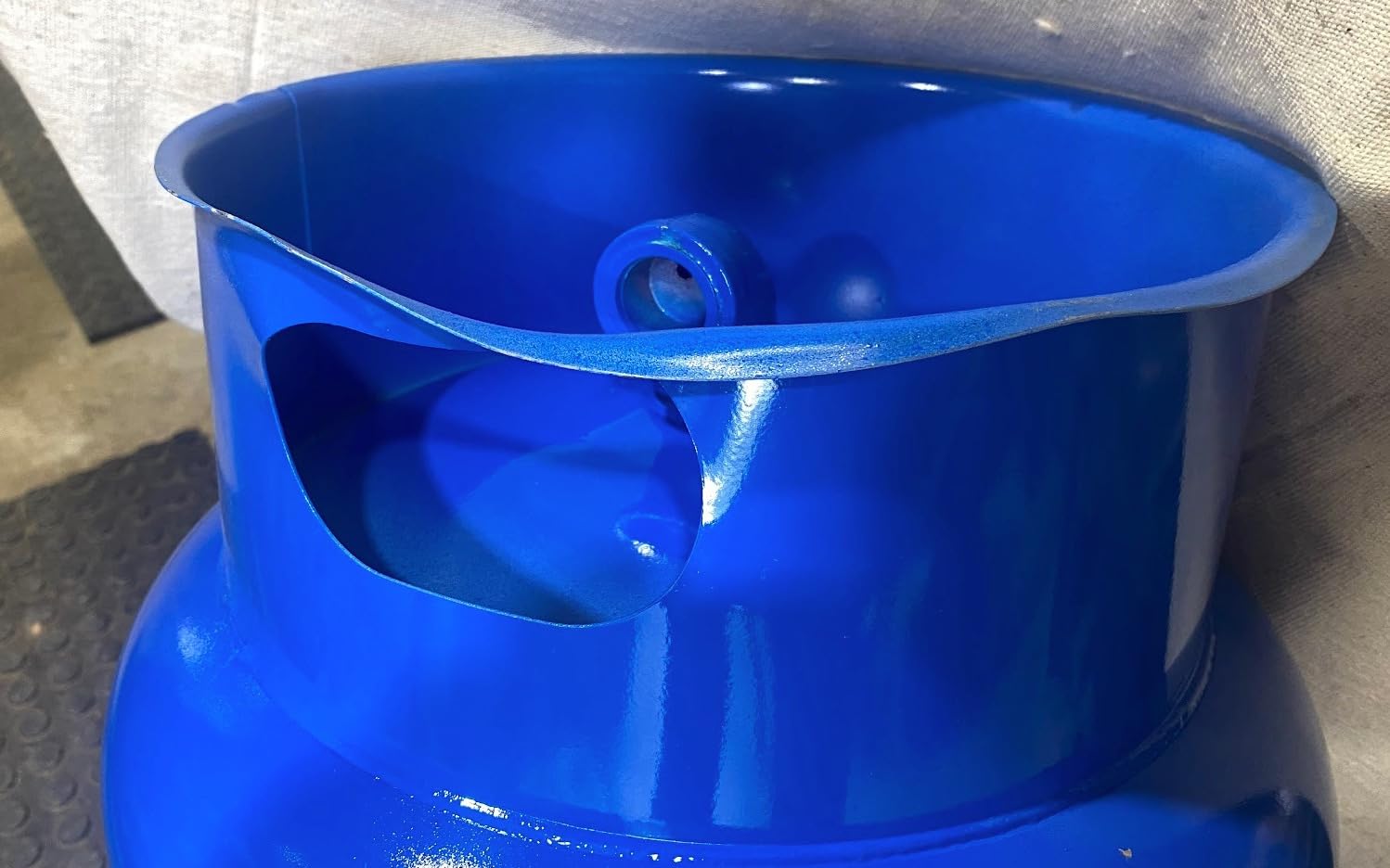 WaterWorker 153921 44Gal Vertical Well Tank, 44 Gallon, Blue customer photo 1