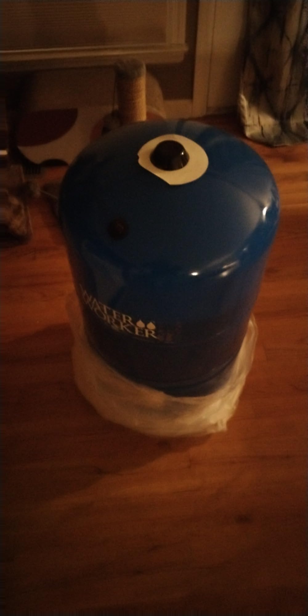 WaterWorker 153921 44Gal Vertical Well Tank, 44 Gallon, Blue customer photo 2
