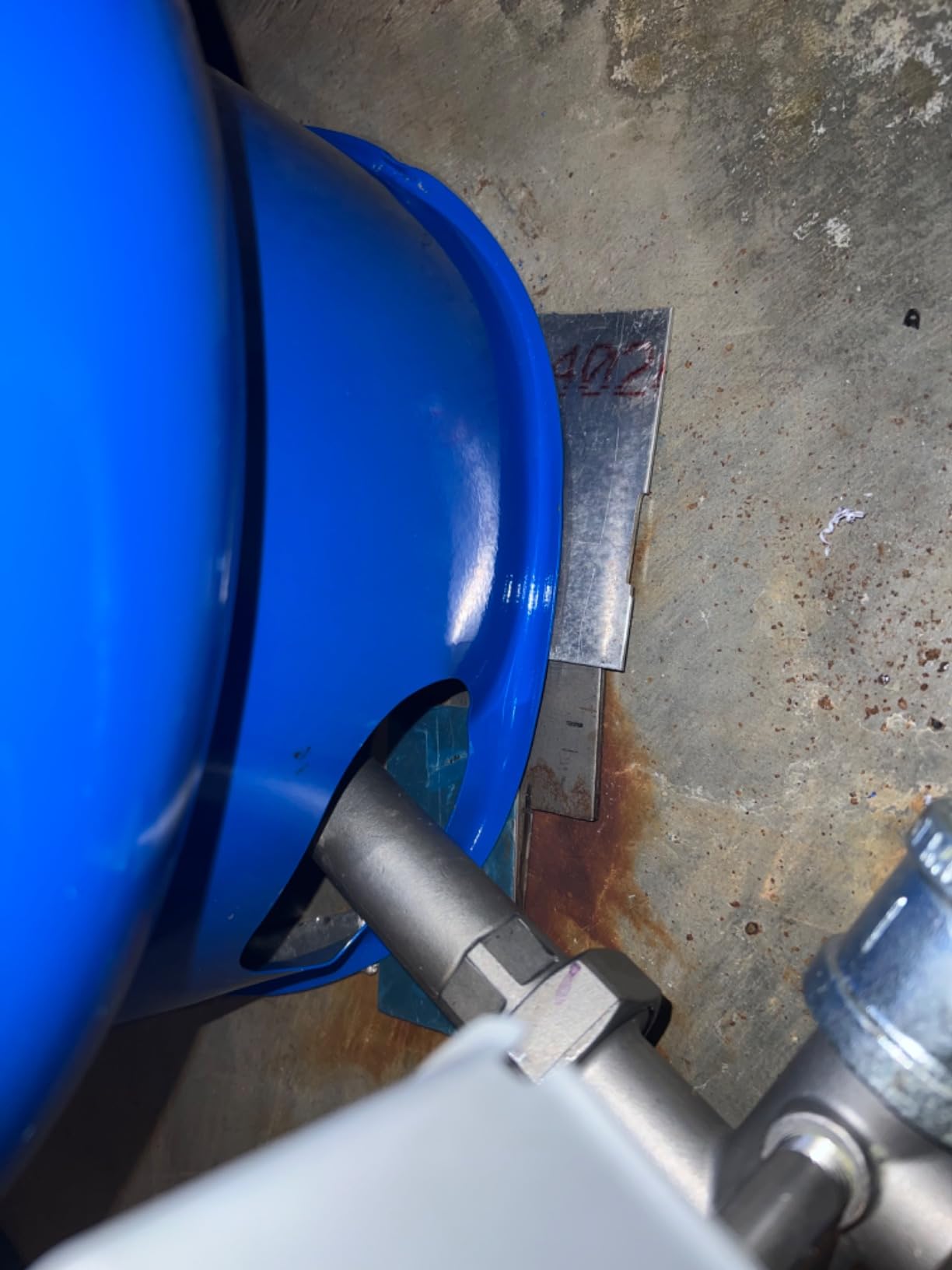 Water Worker HT-32B Well Tank, 32 GAL Capacity, 1 in FNPT customer photo 1