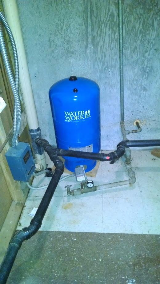 WaterWorker 25009 20Gal Vertical Well Tank, 20 Gallon, Blue customer photo 2