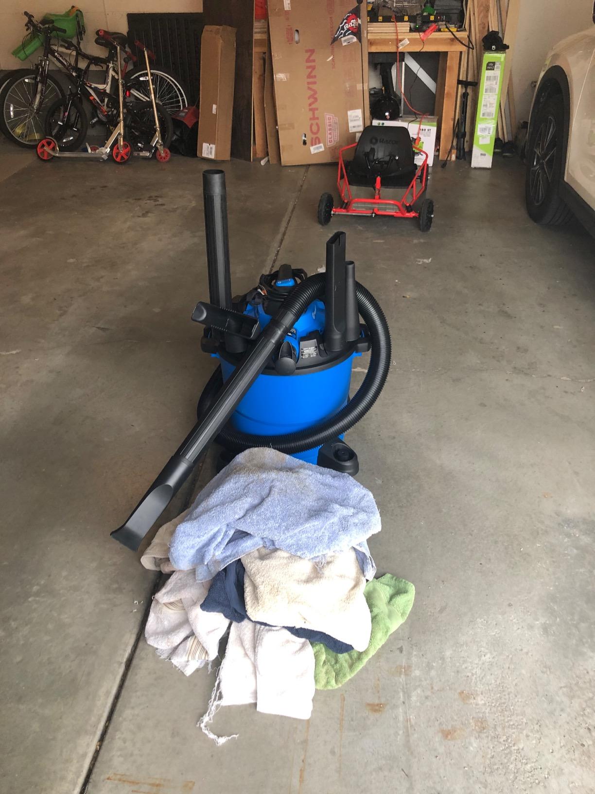 Vacmaster Blue Line 12-Gallon* 5 Peak HP† Wet/Dry Vacuum with Detachable Blower VBV1210 customer photo 2
