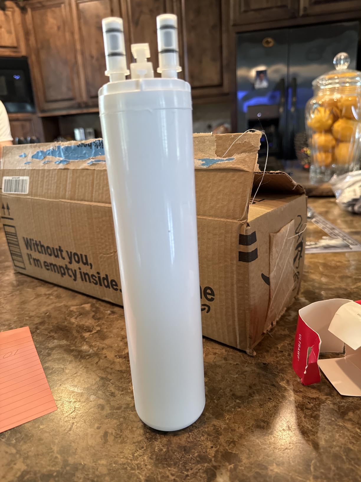 Frigidaire ULTRAWF Refrigerator Water Filter Replacement, White, 1 Count customer photo 1
