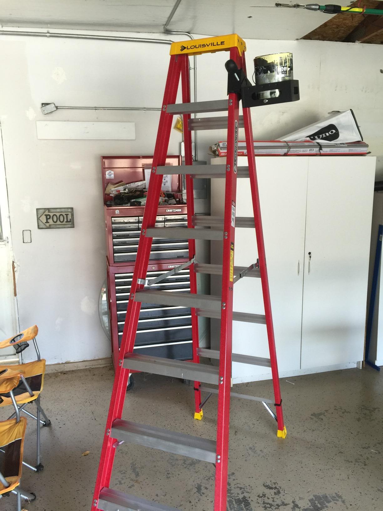 Louisville Ladder 4 ft Fiberglass Step Ladder, L-3016-04, Type IA, 300 lbs customer photo 1