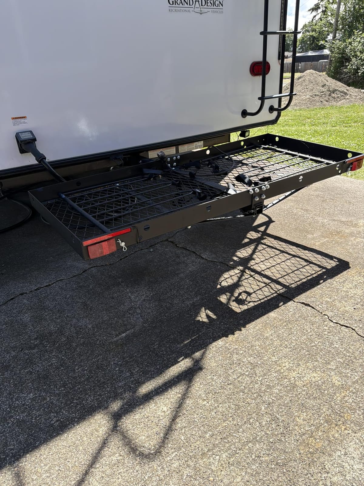 Tow Tuff Hitch Cargo Carrier with Bike Rack, 500 lb Capacity, Black customer photo 2
