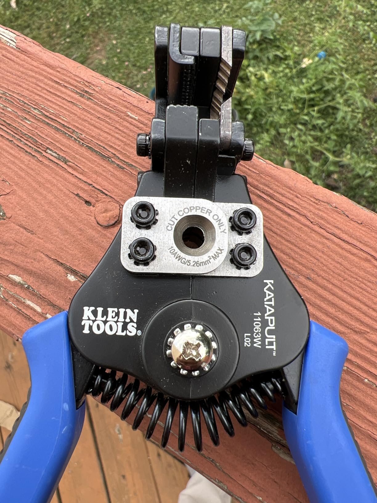 Klein Tools 11063W 7-Inch Heavy-Duty Automatic Wire Cutter/Stripper customer photo 1