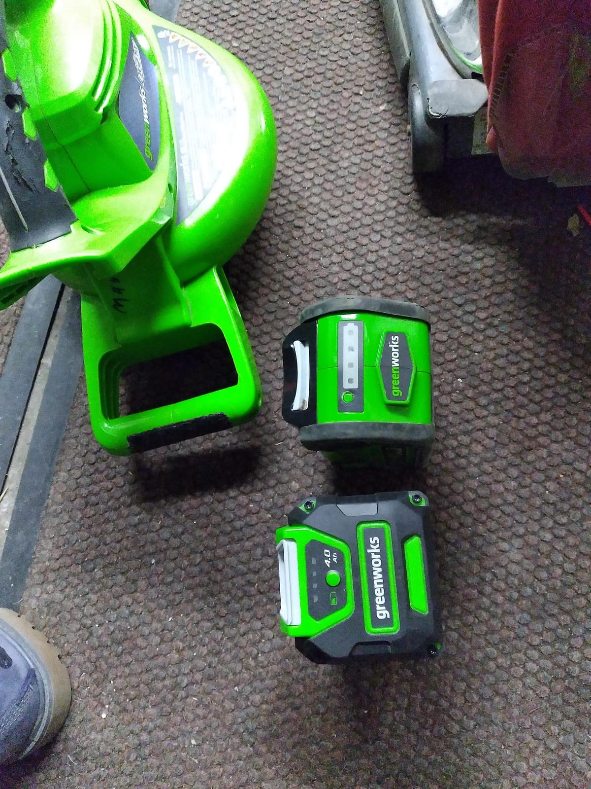 Greenworks 40V Leaf Blower / Vacuum, 340 CFM, 4.0 Ah Battery and Charger customer photo 2