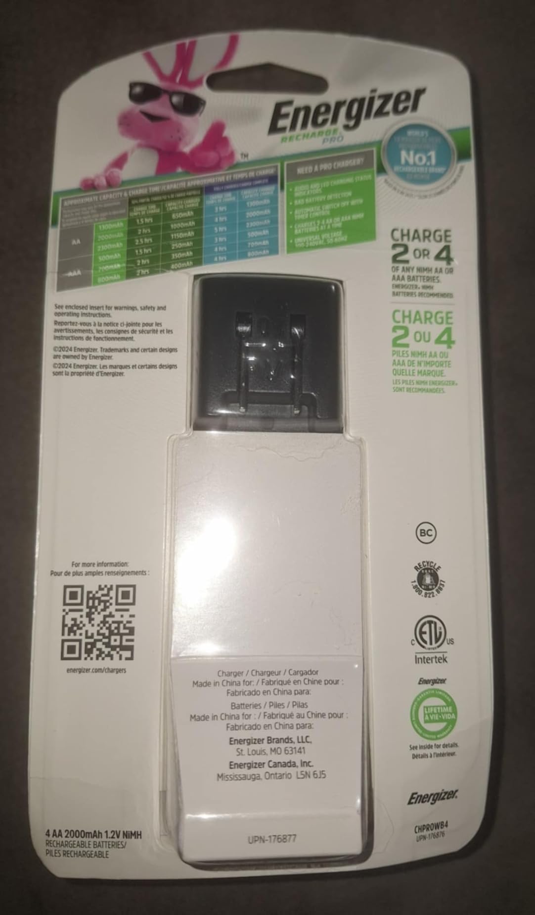 Energizer Recharge Pro Rechargeable AAA and AA Battery Charger With 4 NiMh Rechargeable AA Batteries, Provides a Full Charge in 3 Hours customer photo 2