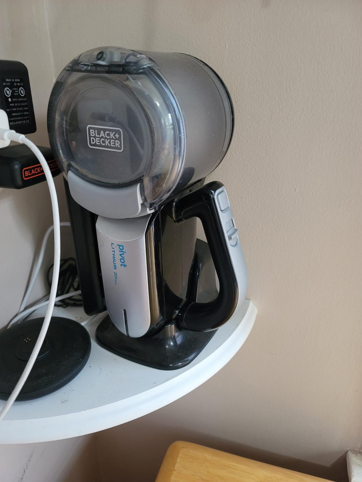 BLACK+DECKER dust buster PIVOT VAC Handheld Vacuum Cordless, Car Vacuum Portable Rechargeable, Extendible Crevice Tool and 200 Degree Pivoting Nozzle, Strong Suction, Lightweight (BDH2000PL) customer photo 1
