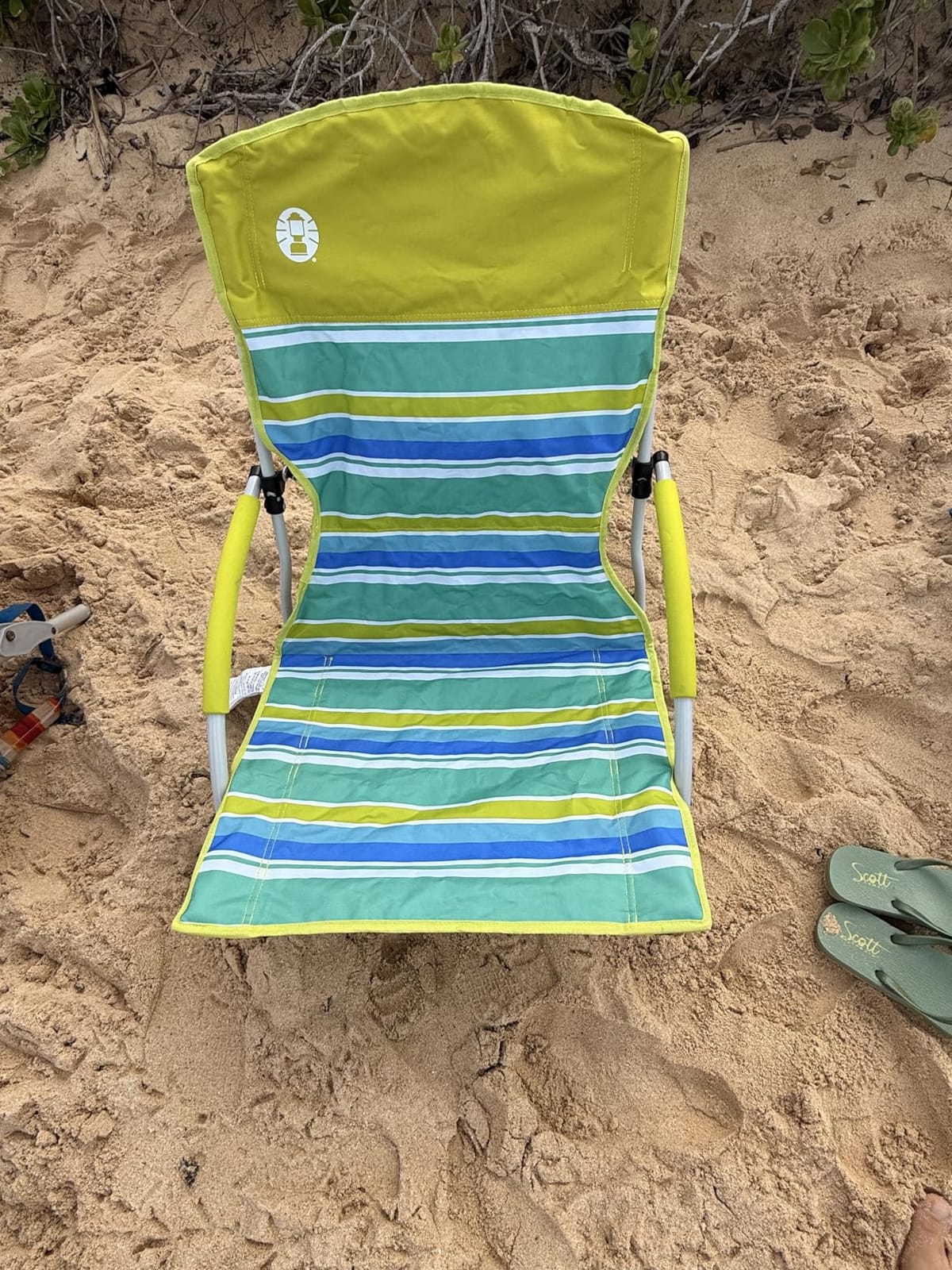 Coleman Utopia Breeze Lightweight Beach Chair with Cup Holder, Comfortable Portable Outdoor Chair with Carry Bag, Supports up to 300lbs, Great for Beach & Yard customer photo 1