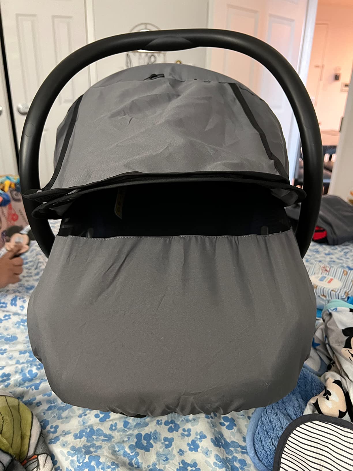 Britax B-Covered All-Weather Infant Car Seat Cover - UPF 50 - Waterproof - Ventilated Mesh Window for Insect Protection , 16x17x25 Inch (Pack of 1) customer photo 1