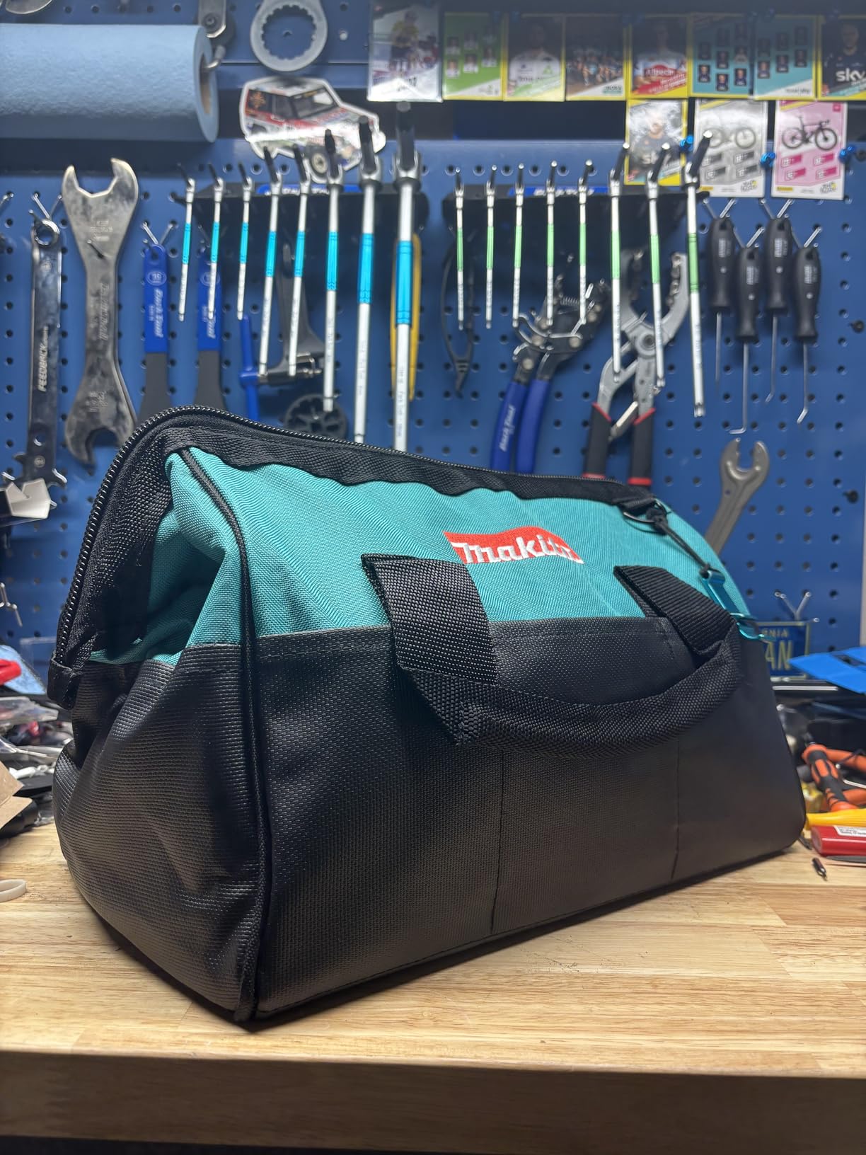Makita 831253-8 Contractor Tool Bag, 14