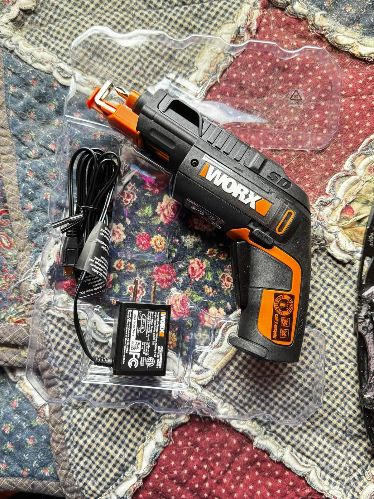 WORX Cordless Screwdriver, 4V 6-Bit Cartridge with Screw Holder, WX255L customer photo 1