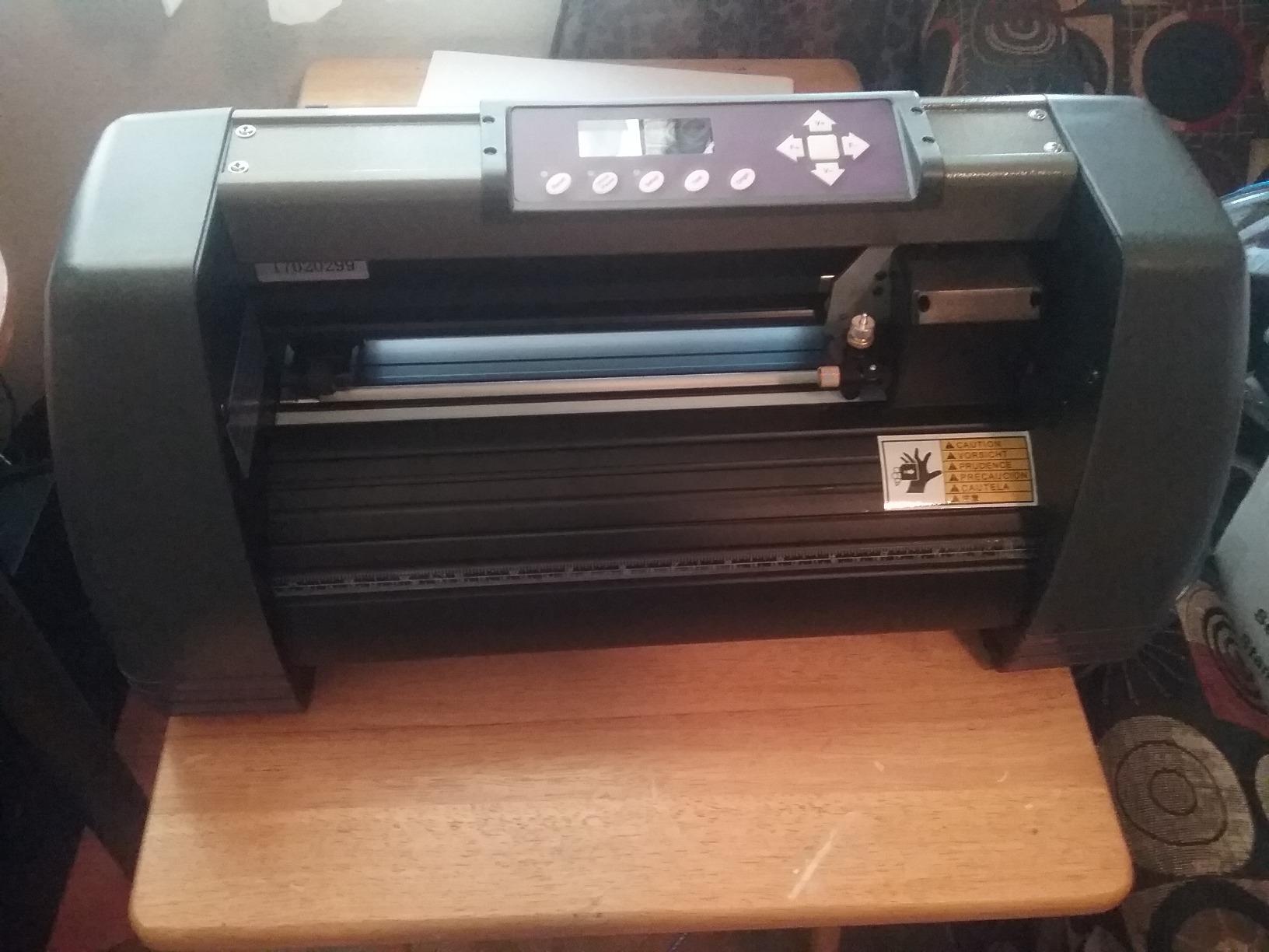 USCutter 14 inch MH Craft Vinyl Cutter Plotter with VinylMaster Cut (Design and Cut) Software customer photo 1