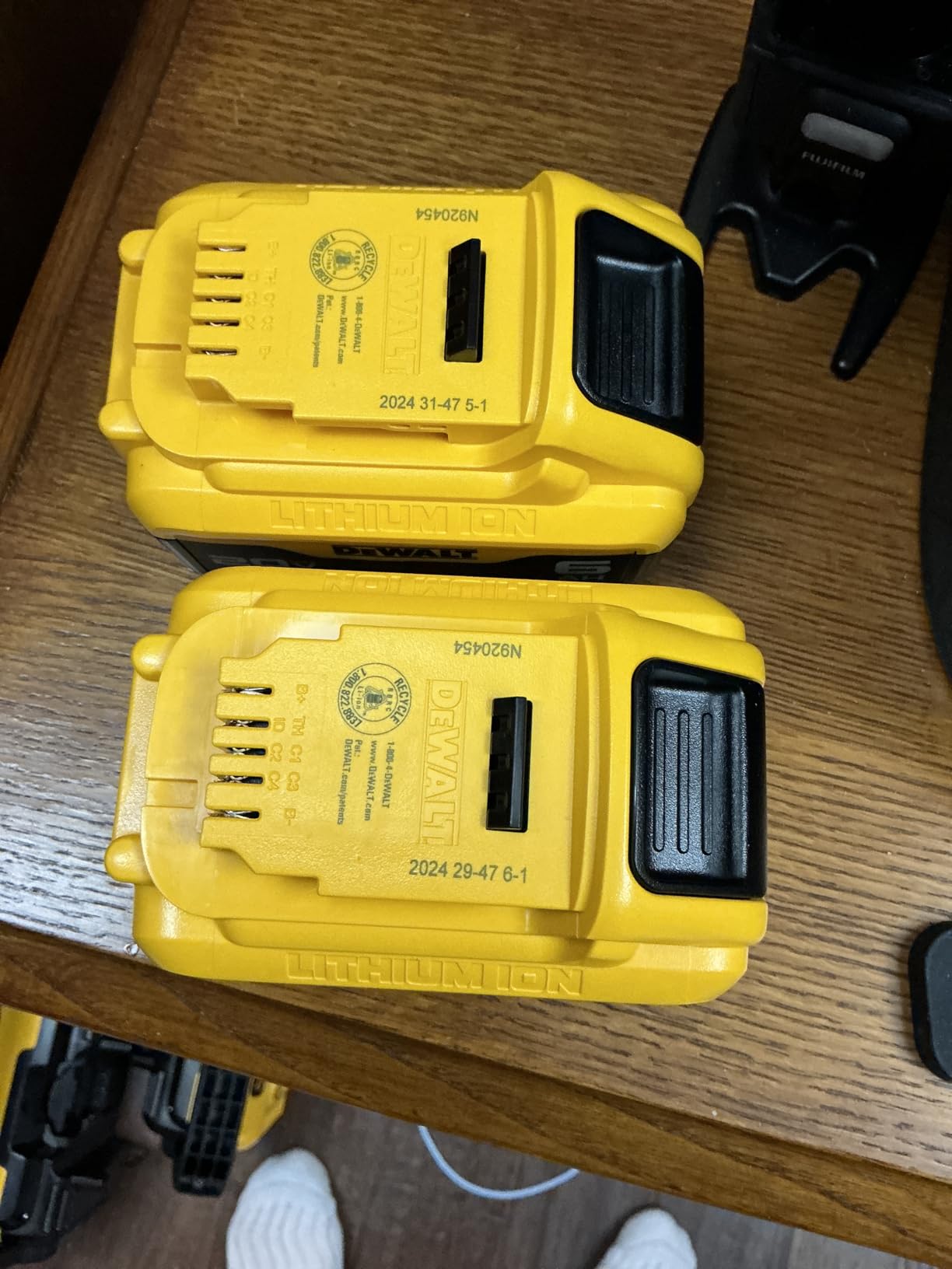 20V MAX Premium Lithium-Ion 6.0Ah Battery Pack (2 Pack) customer photo 1