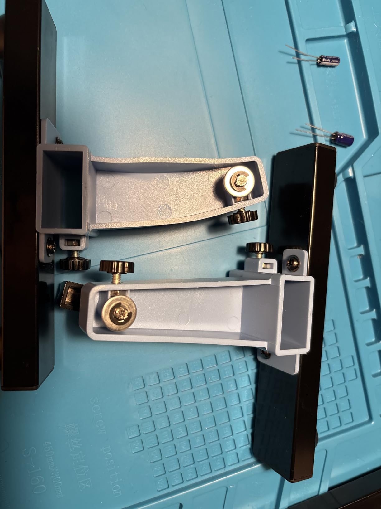 Velleman VTHH6-VP Circuit Board Clamping Kit, 11.81