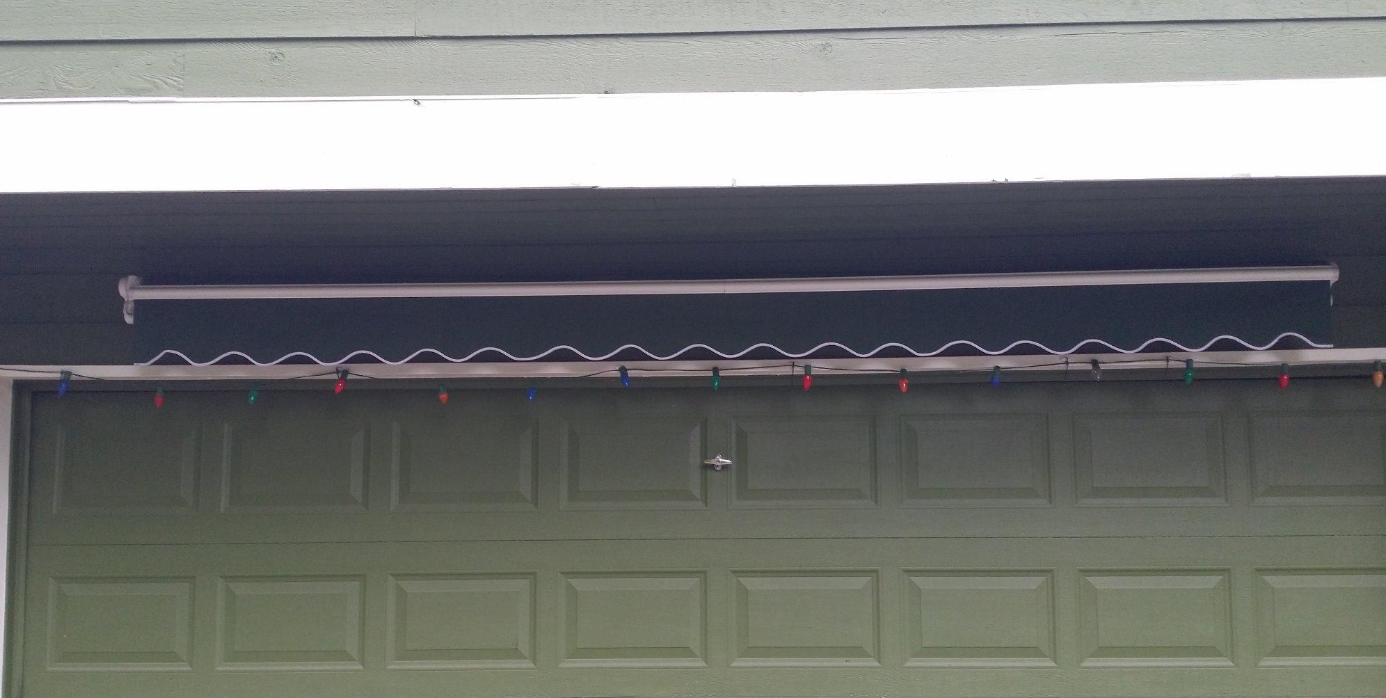 Outsunny 10' x 8' Patio Retractable Awning with Crank Handle Beige customer photo 1