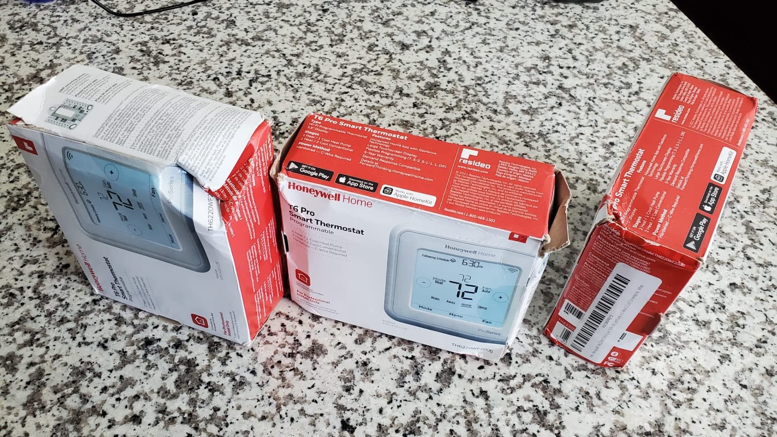Honeywell TH6220WF2006/U Lyric T6 Pro Wi-Fi Programmable Thermostat with Stages Up to 2 Heat/1 Cool Heat Pump or 2 Heat/2 Cool Conventional customer photo 1