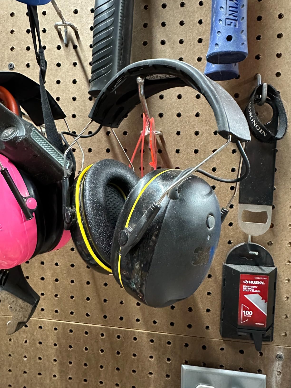 3M WorkTunes customer photo 2