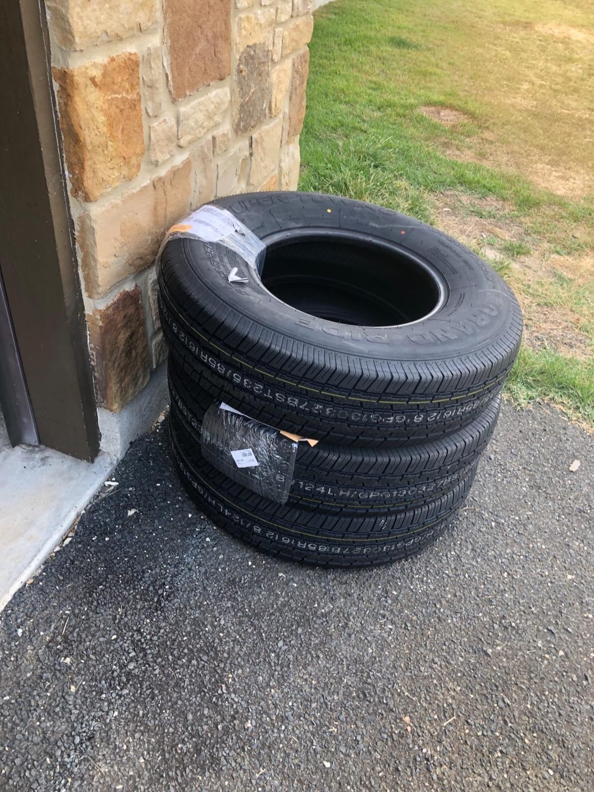 Free Country Set 4 Premium Trailer Tires ST235/85R16 12PR F w/Scuff Guard customer photo 1