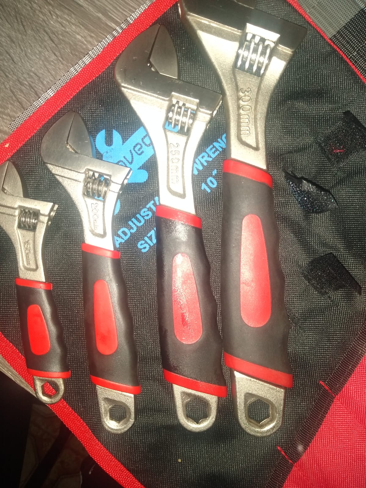 Navegando 4-Piece Adjustable Wrench Set, 6/8/10/12 Inch customer photo 2