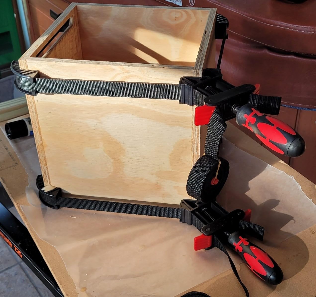 POWERTEC Strap Clamps for Woodworking – Quick Release Band Clamps with Ergonomic Handle, Adjustable Picture Frame Clamp, 13 ft Strap Belt Clamps for Cabinets and Drawers (71101) customer photo 2