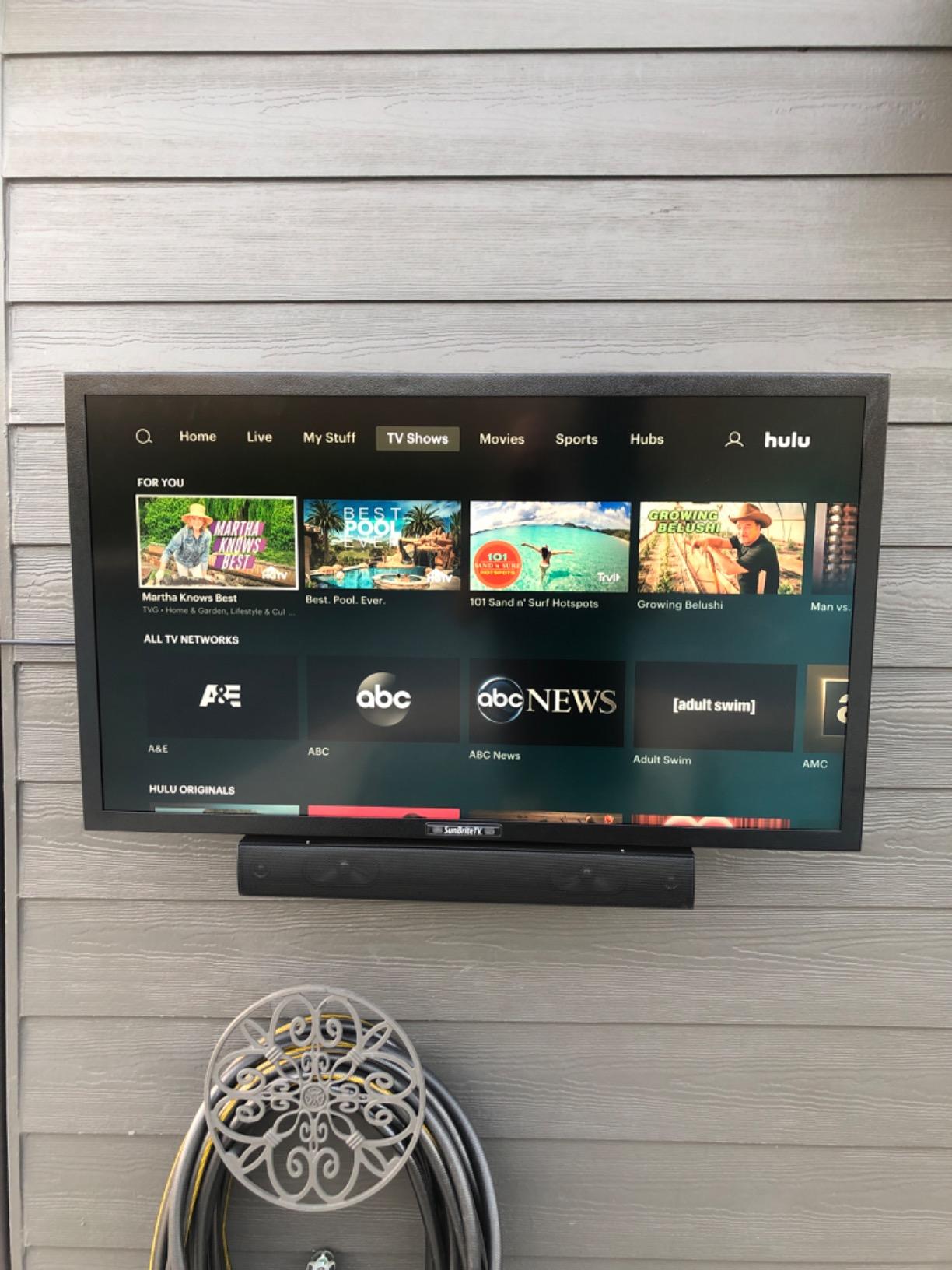 SunBrite SE 43-inch Partial Sun Outdoor TV | 4K Ultra HD LED Weatherproof Television - Includes Speaker bar (SB-SE-43-4K-BL) customer photo 1