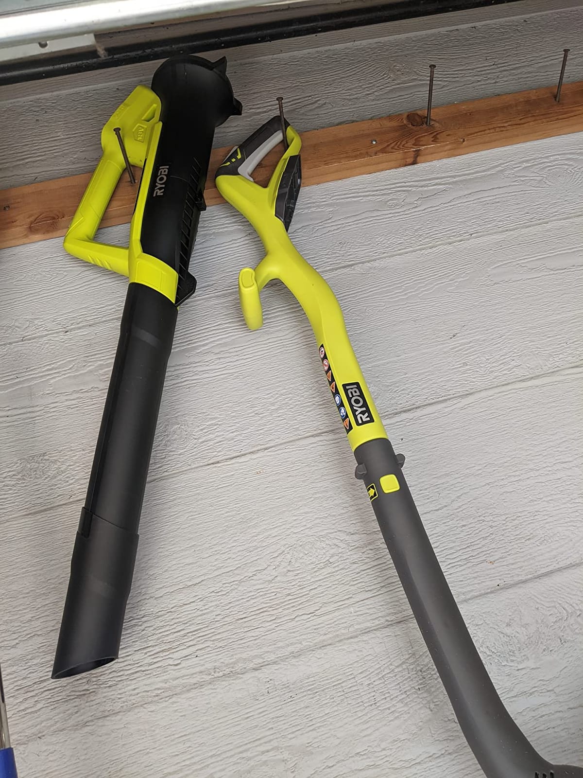 Ryobi One ONE+ 18-Volt Lithium-Ion String Trimmer/Edger and Blower Combo Kit 2.0 Ah Battery and Charger Included customer photo 1
