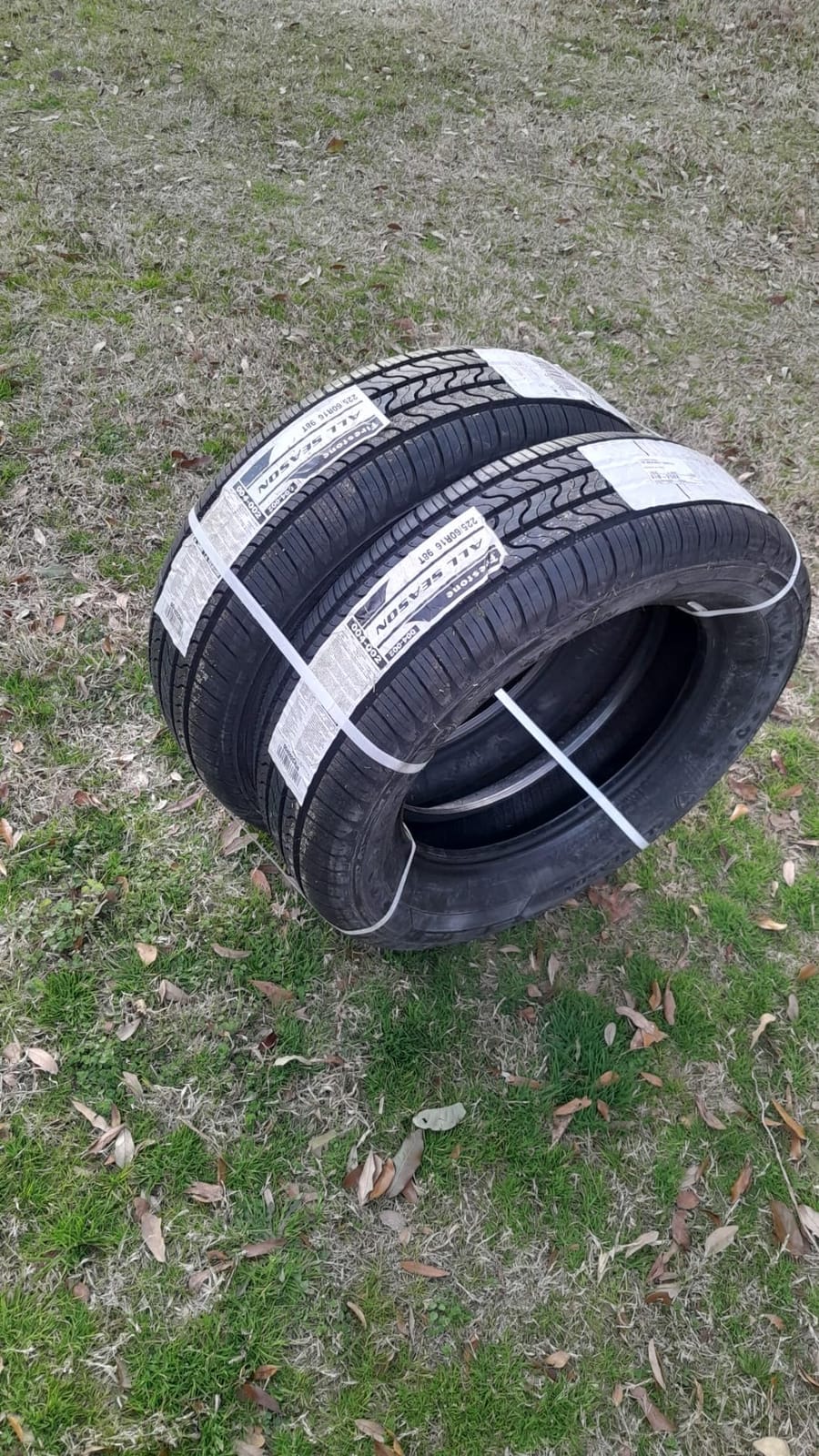 Firestone All Season Touring Tire P245/50R20 102 H customer photo 1