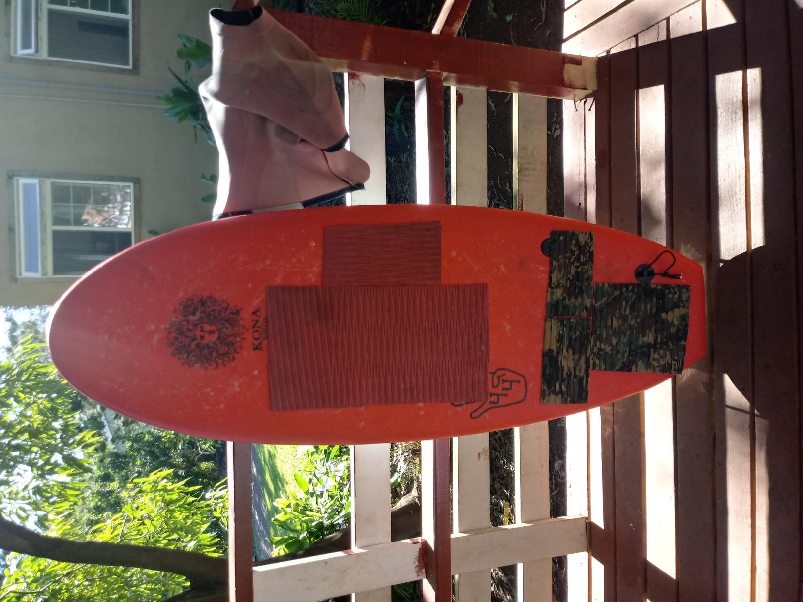 4'4 Beginner Soft Top Surfboard for Kids & Adults – Foam Surfboard + Fins & Leash – Use as Bodyboard, Boogie Board, or Softboard customer photo 2