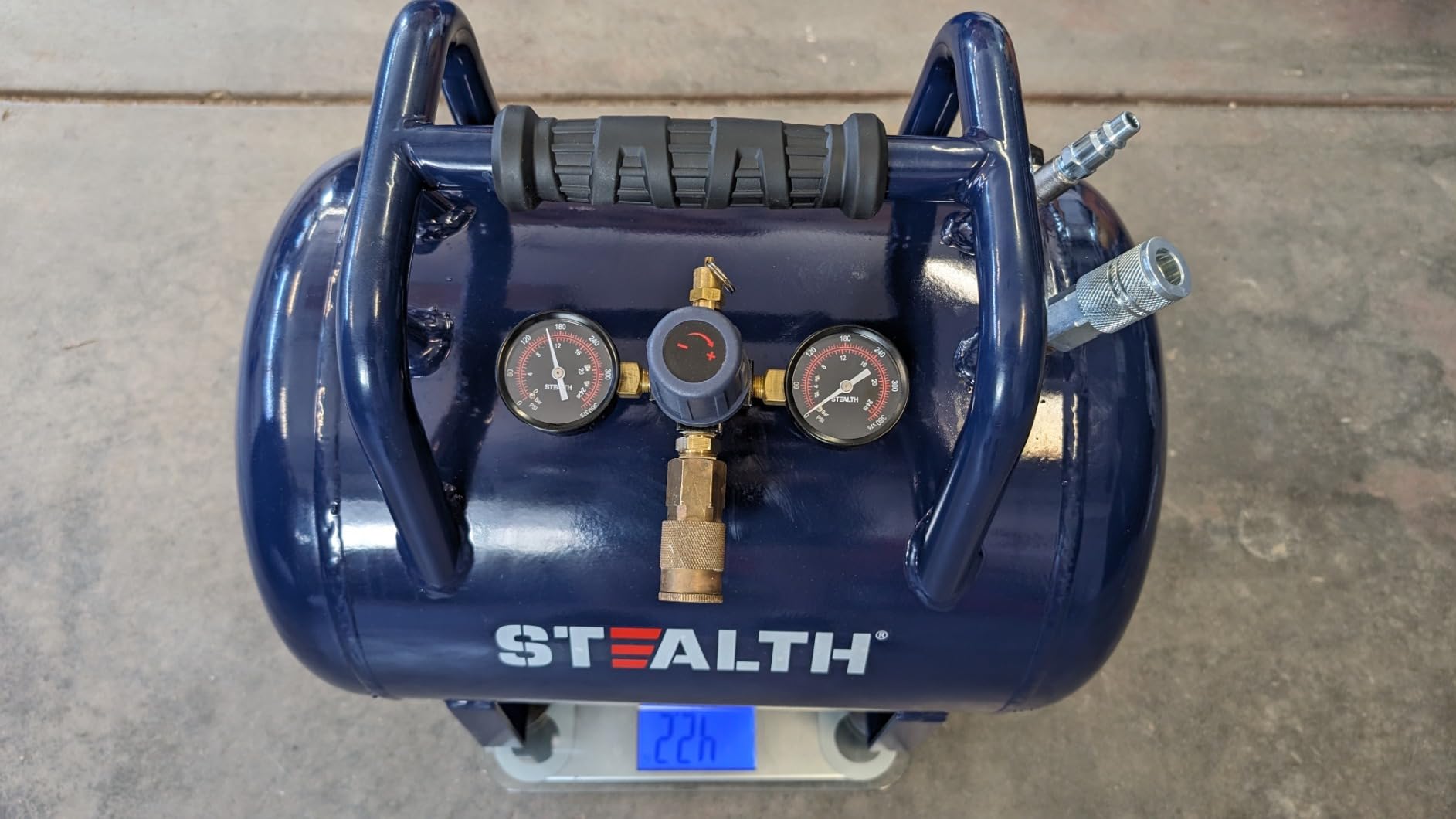 STEALTH Air Tank, High-Pressure 10-gallon Air Tank with Maximum 225PSI Pressure, 5 Quick Connect Couplers, Rubber Reinforced Handle Design (Blue, SAA-110T) customer photo 2