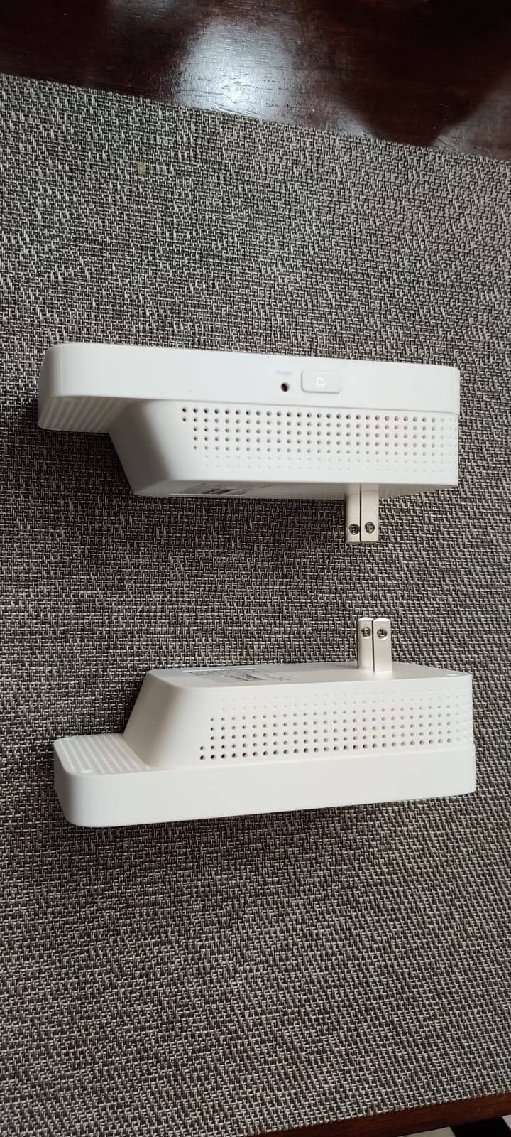TP-Link AC1200 WiFi Extender (RE300), Covers Up to 1500 Sq.ft and 25 Devices, Up to 1200Mbps, Supports OneMesh, Dual Band Internet Repeater, Range Booster customer photo 2