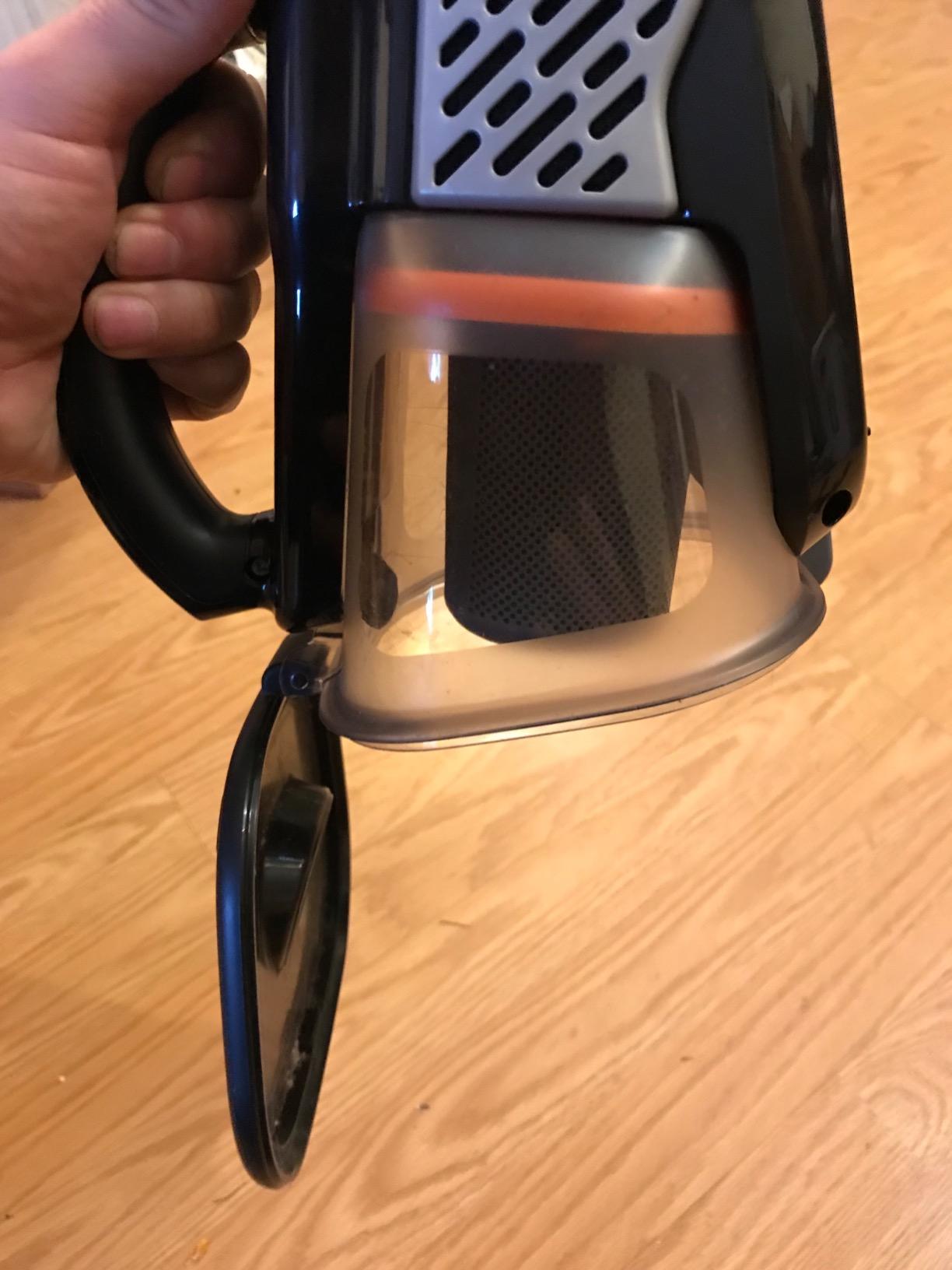BLACK+DECKER dustbuster Portable Vacuum Cordless Handheld, Small Hand Vacuum Cleaner for Dorm Home and Car, Powerful 20V AdvancedClean+ (HHVK515J00FF) customer photo 2