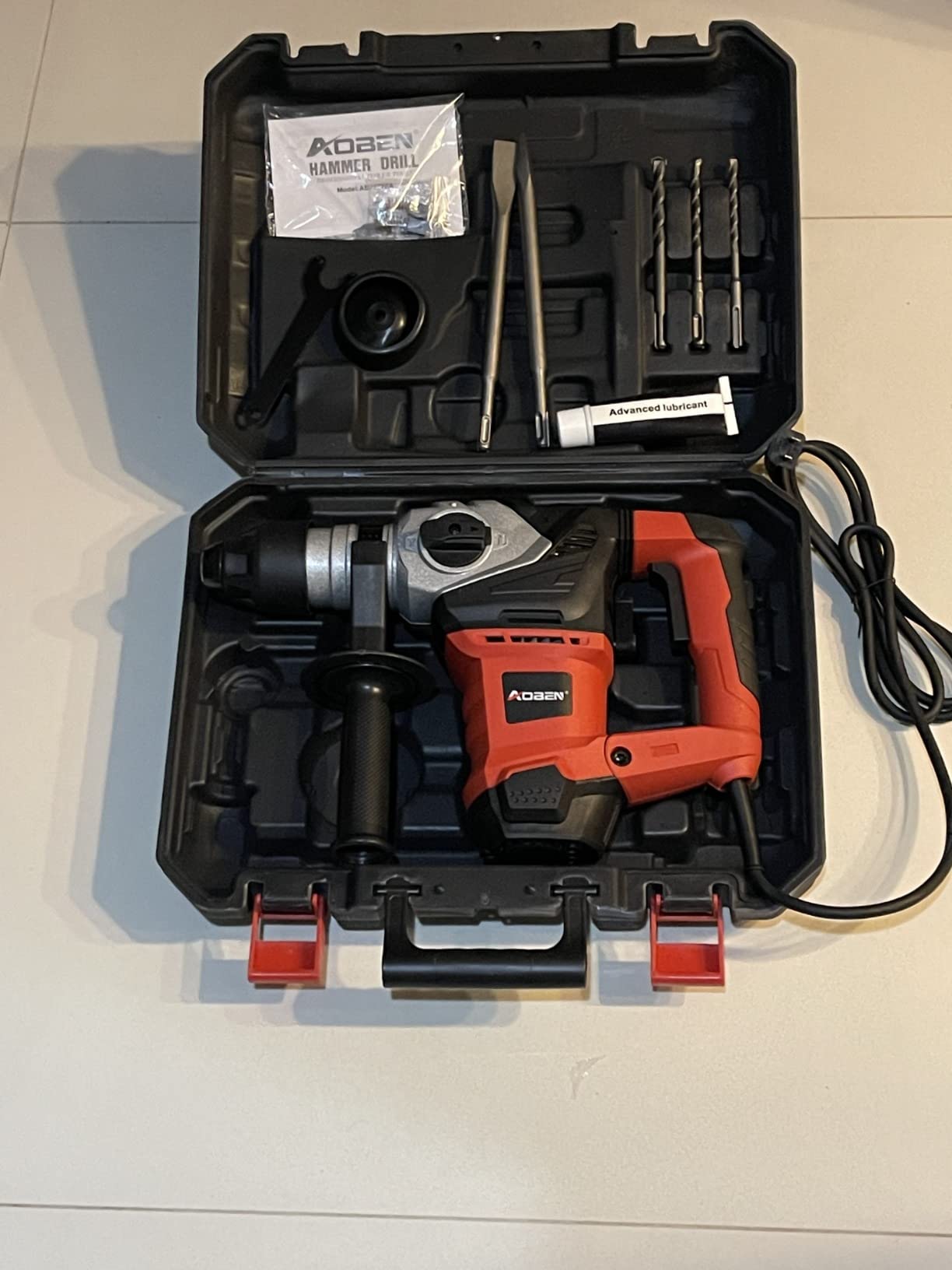 AOBEN Rotary Hammer Drill with Vibration Control and Safety Clutch,13 Amp Heavy Duty 1-1/4 Inch SDS-Plus Demolition Hammer for Concrete-Including 3 Drill Bits,Flat/Point Chisels. customer photo 2