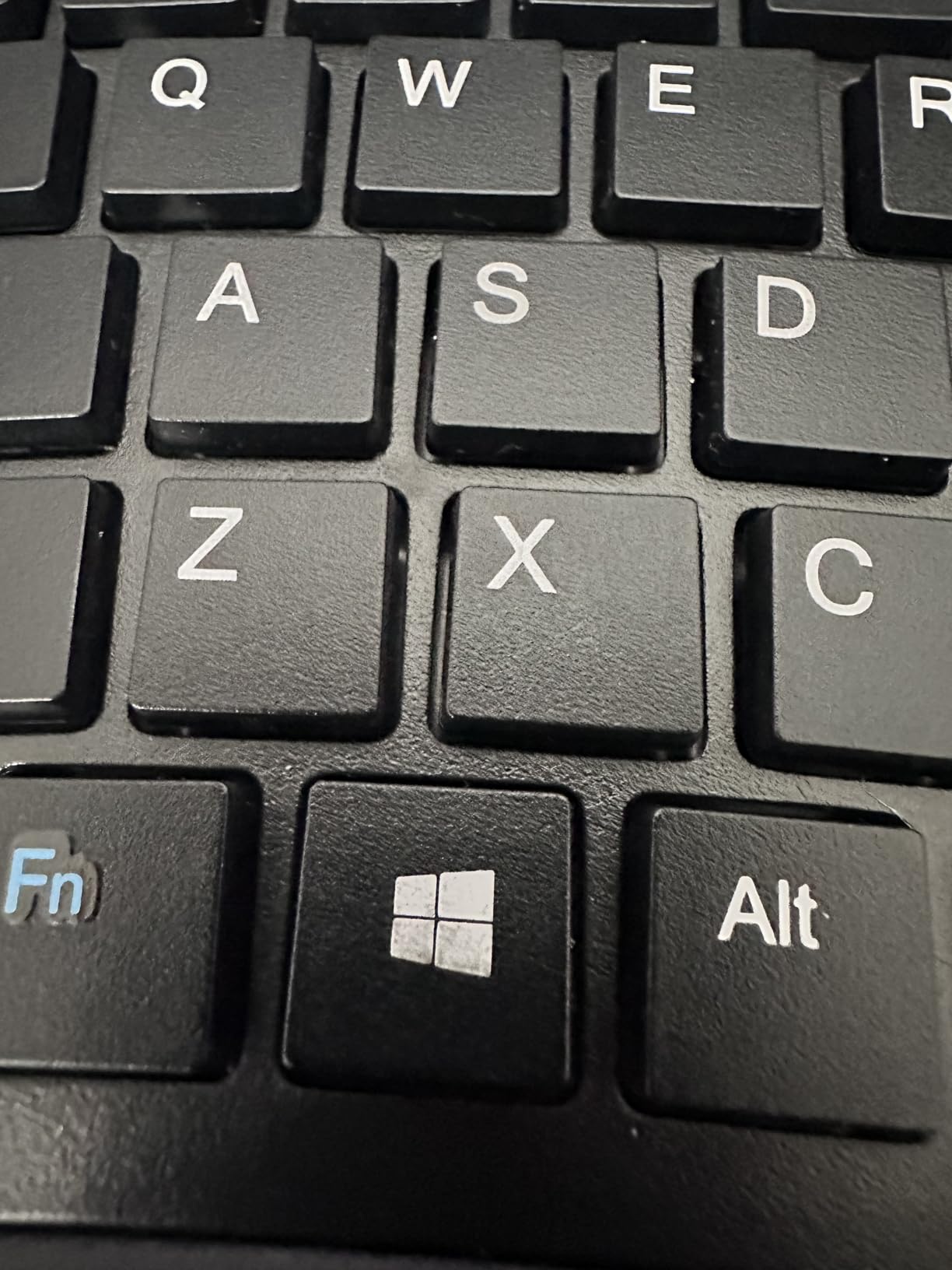 Kensington Pro Fit Ergonomic Wired Keyboard- Black (K75400US) customer photo 1