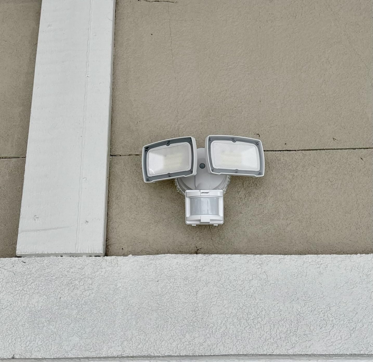 LEPOWER Hardwired LED Security Lights Motion Sensor Outdoor, 40W 4000LM customer photo 2