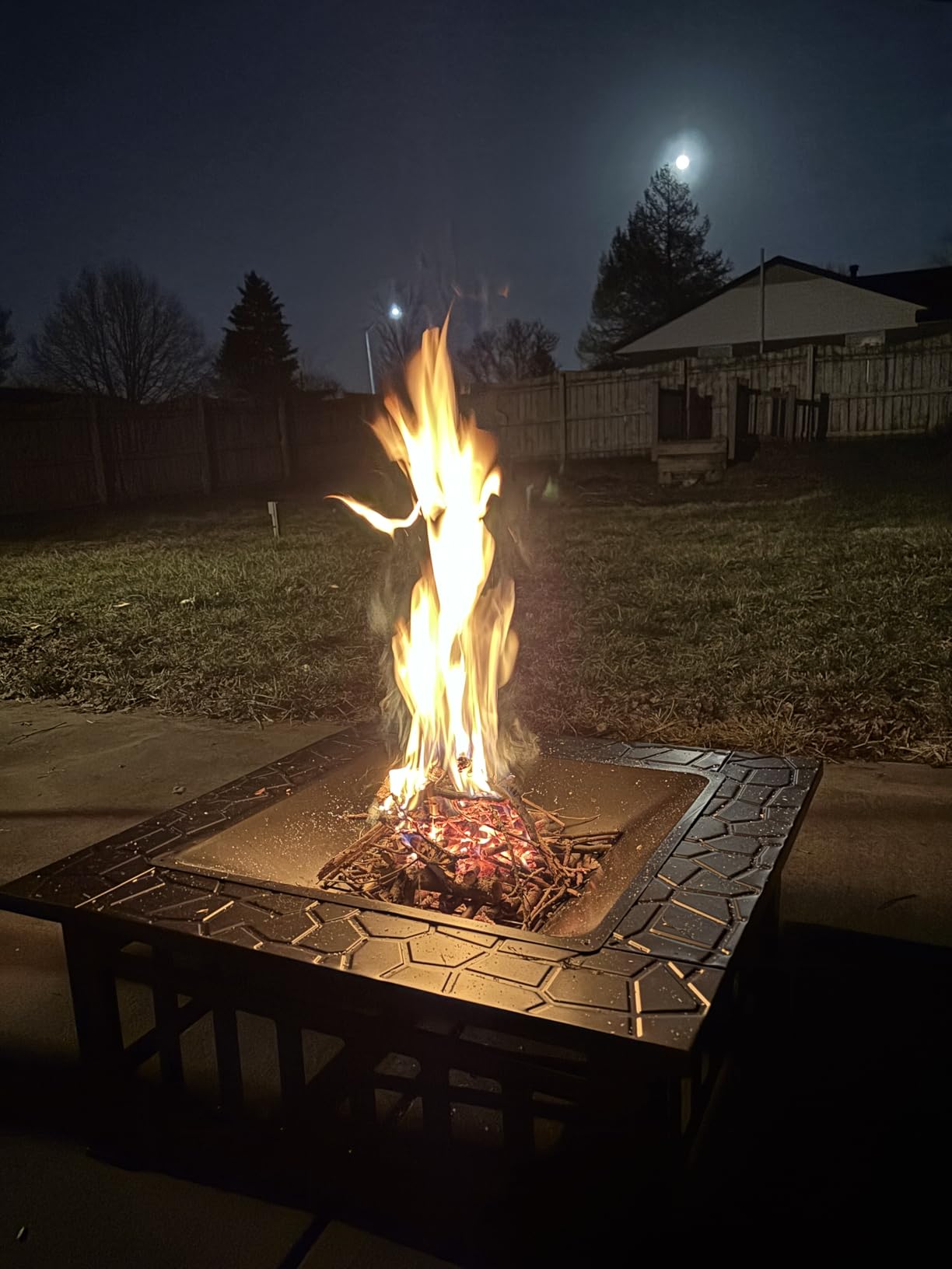 Yaheetech Multifunctional Fire Pit Table 32in Square Metal Firepit Stove customer photo 1