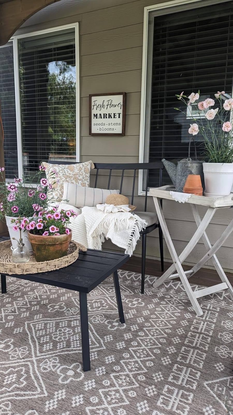 C-Hopetree Small Metal Outdoor Coffee Side Table for Outside Patio, Rectangle, Black customer photo 2