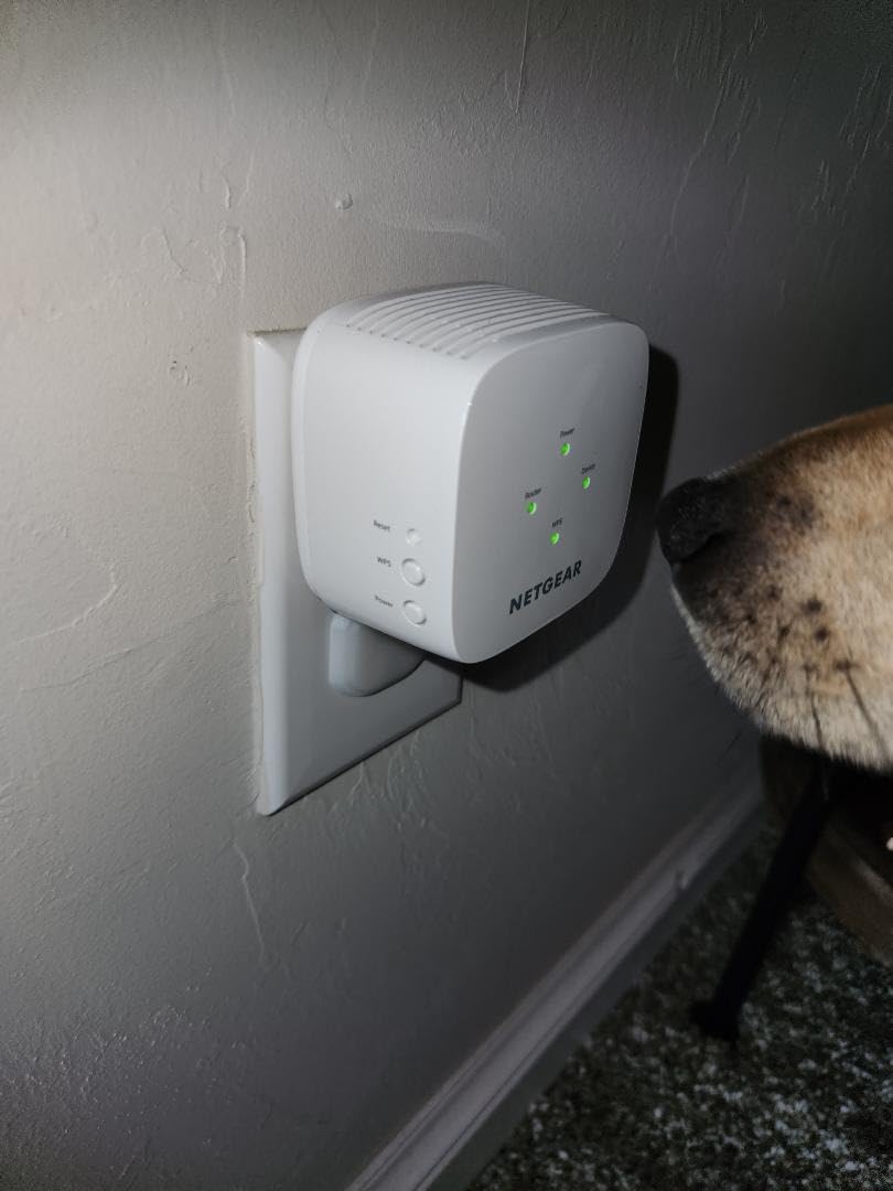 NETGEAR WiFi Extender EX5000, up to 1,500 sq ft, 1.2 Gbps customer photo 2