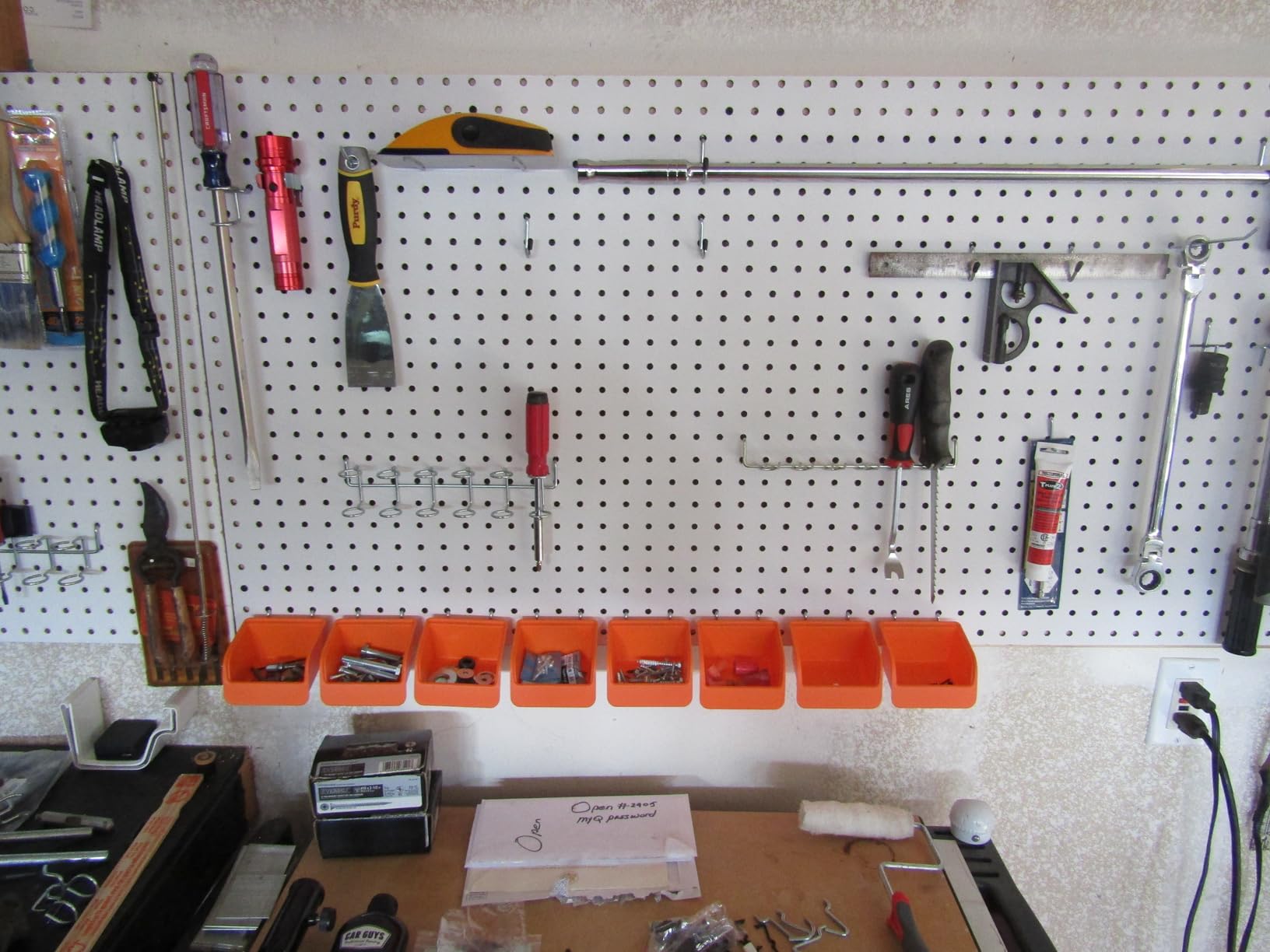 HORUSDY 150 PCS Pegboard Hooks Assortment Kit – 15 Types Heavy Duty Pegboard Accessories with Bins – Fits 1/8 & 1/4 Inch Pegboard Metal Hooks for Garage, Workshop, and Tool Organization customer photo 2