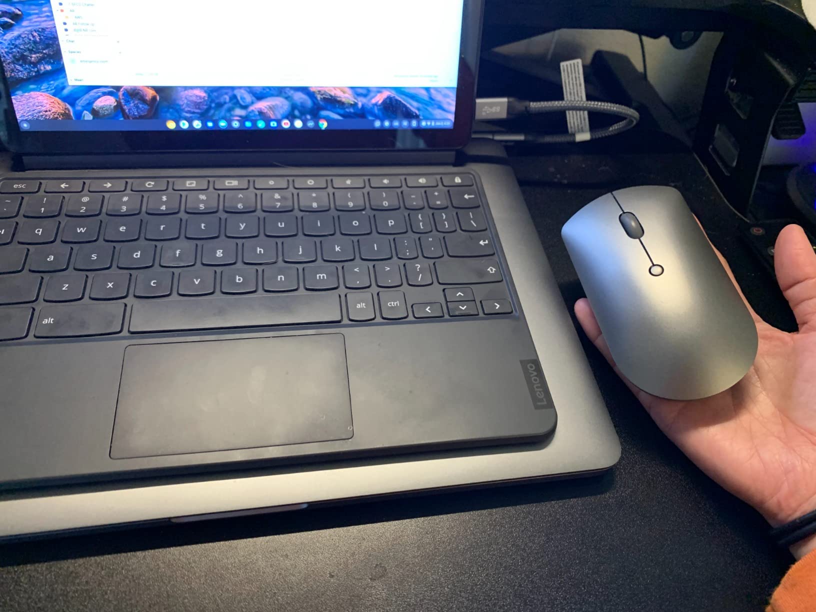 Lenovo 600 Bluetooth Silent Mouse, Blue Optical Sensor, Adjustable DPI, 4 Button, Microsoft Swift Pair, Windows, Chrome, GY50X88832, Gray customer photo 2
