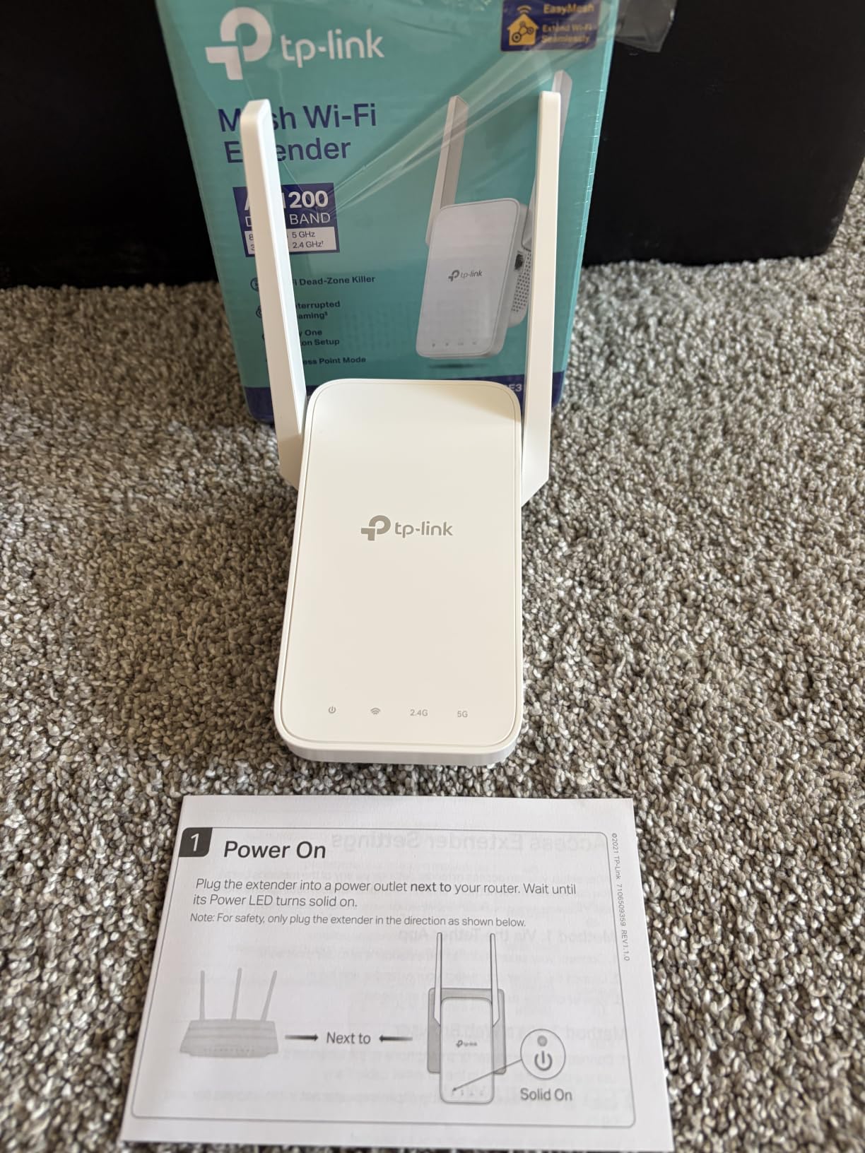 TP-Link AC1200 WiFi Extender Dual Band 5GHz/2.4GHz (RE315) customer photo 1