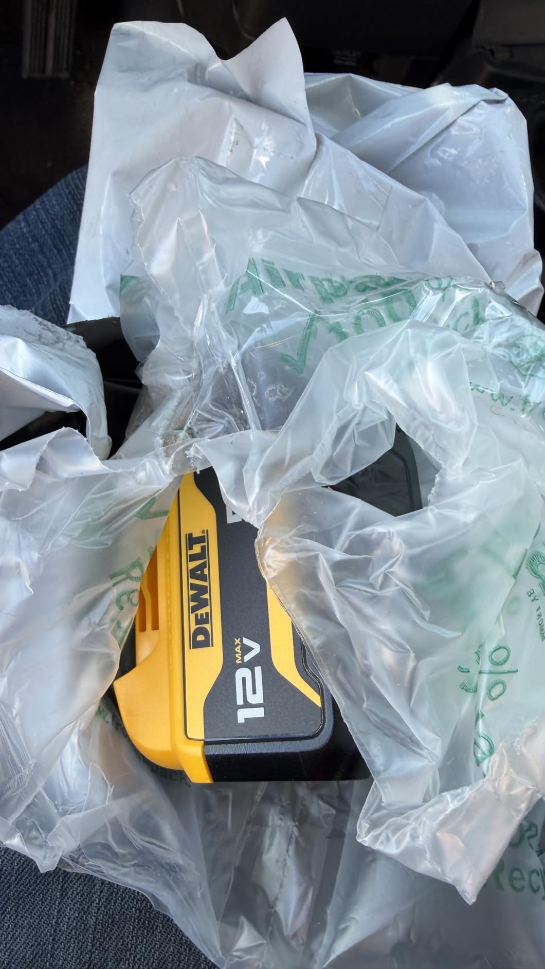 DEWALT DCB126 12V MAX* 5.0Ah Lithium Ion Battery customer photo 1