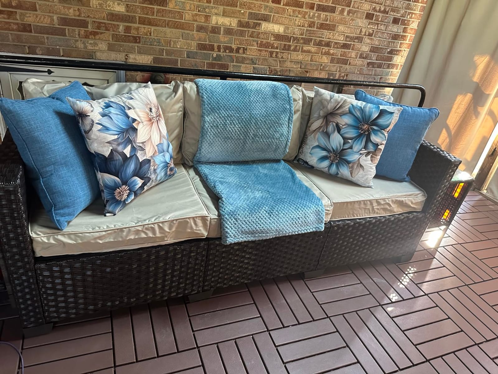 Valita Patio Furniture 3-seat Sofa Brown Wicker Outdoor Furniture Outdoor Couch Deep Seat High Backrest Waterproof Cover Anti-Slip Washable Cushions, Navy Blue customer photo 1