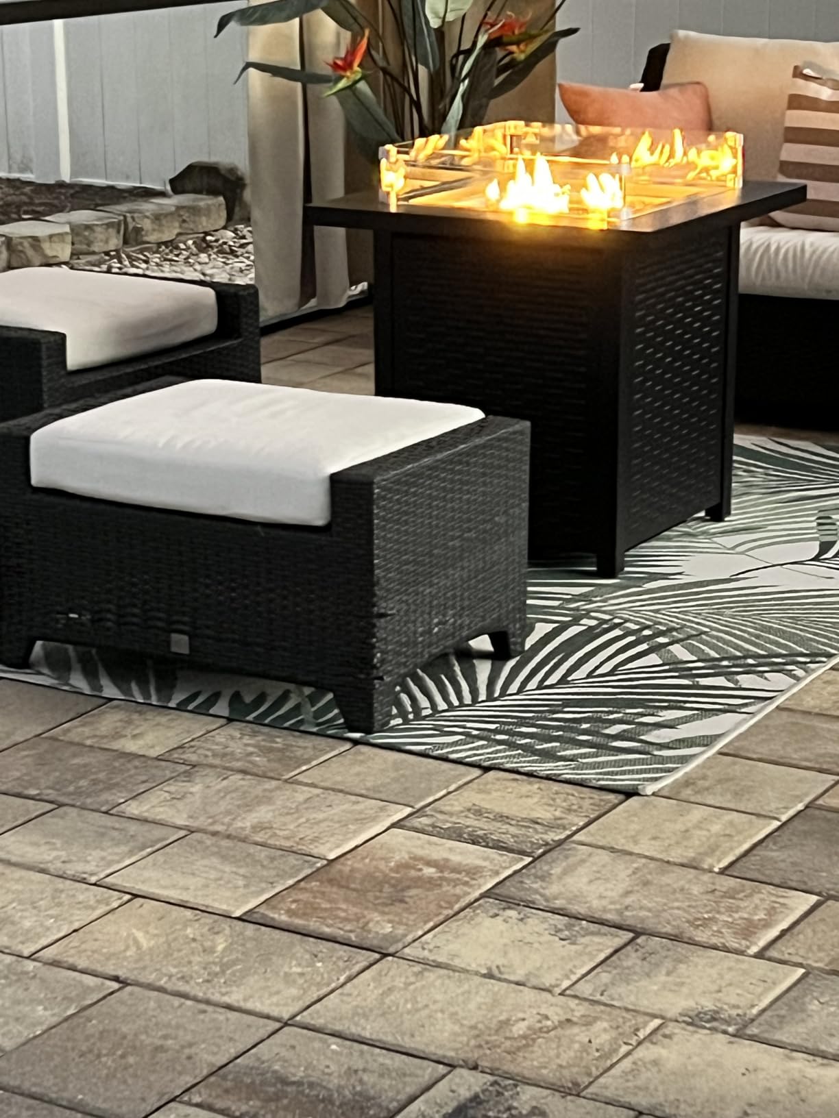 Ciays 28 Inch Propane Fire Pit CSA-Listed Outdoor Fire Pit Table, 50,000 BTU Steel Gas Fire Pits with Lid and Lava Rock, Add Warmth and Ambience to Parties On Patio Deck Garden,Black,CIFPT3-N1 customer photo 2