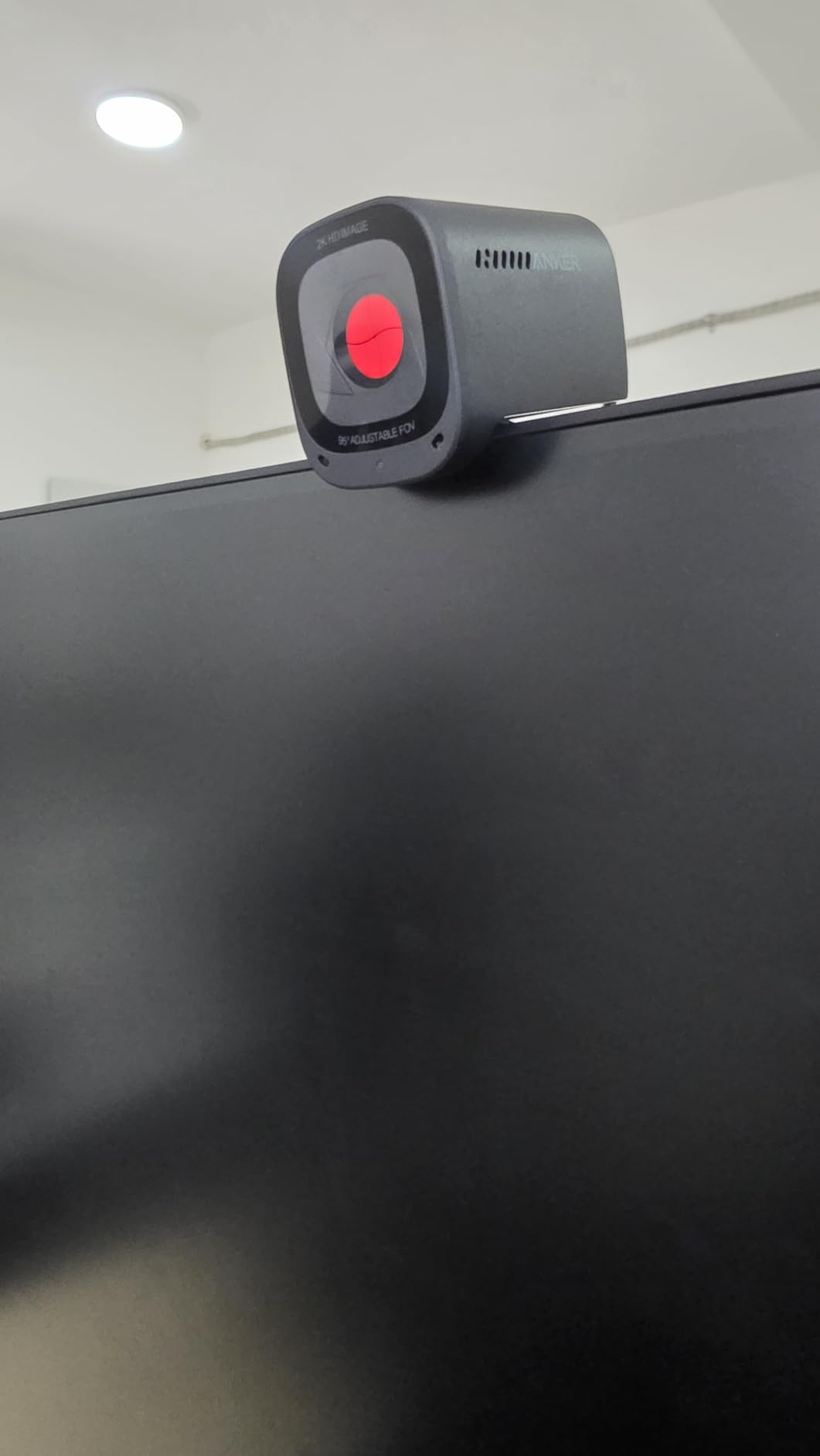 Anker PowerConf C200 2K Webcam for PC/Laptop/Mac, Low-Light Correction customer photo 2