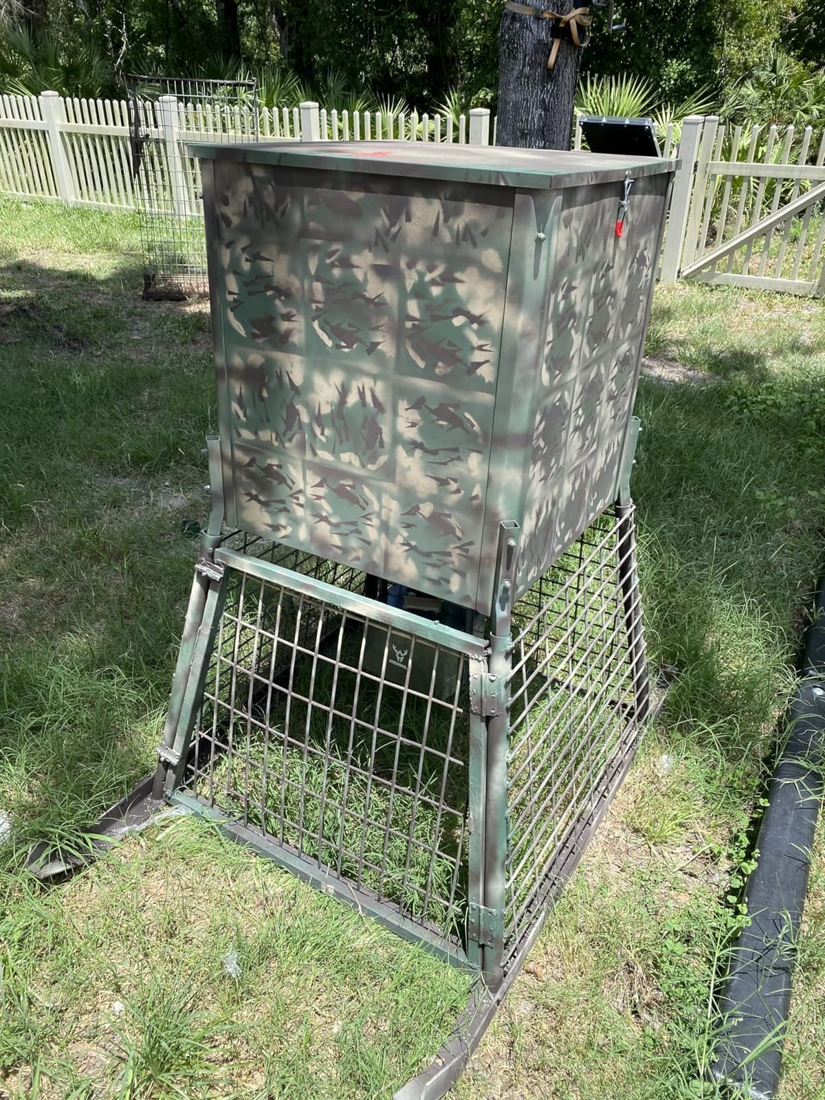HECASA Steel 450LB Capacity Big Game Gravity Metal Deer Feeder Galvanized Hunting w/o Foot Kit Tripod Feeder customer photo 2