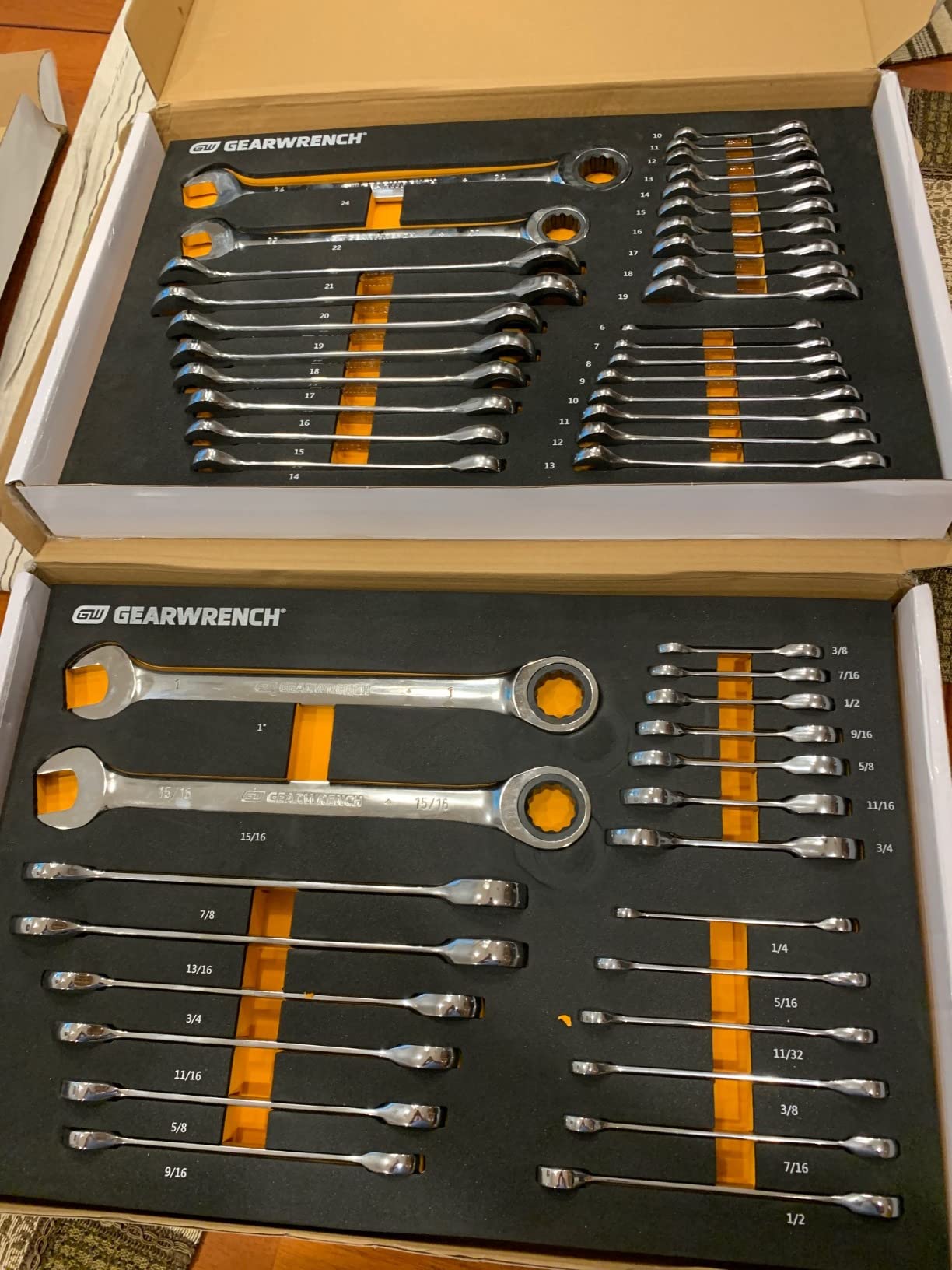 GEARWRENCH 83 Piece 1/4, 3/8