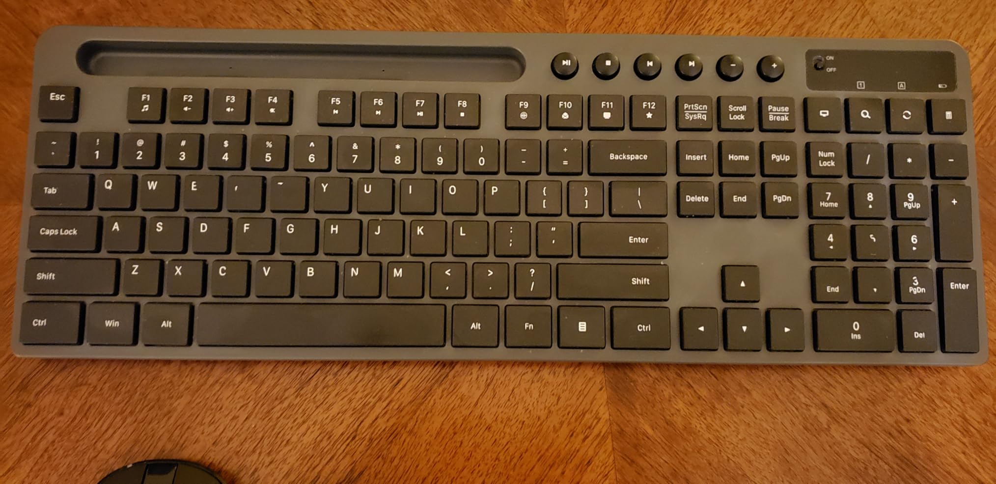 MARVO Wirelss Keyboard and Mouse Combo with Phone Holder, Full-Size, Black customer photo 1