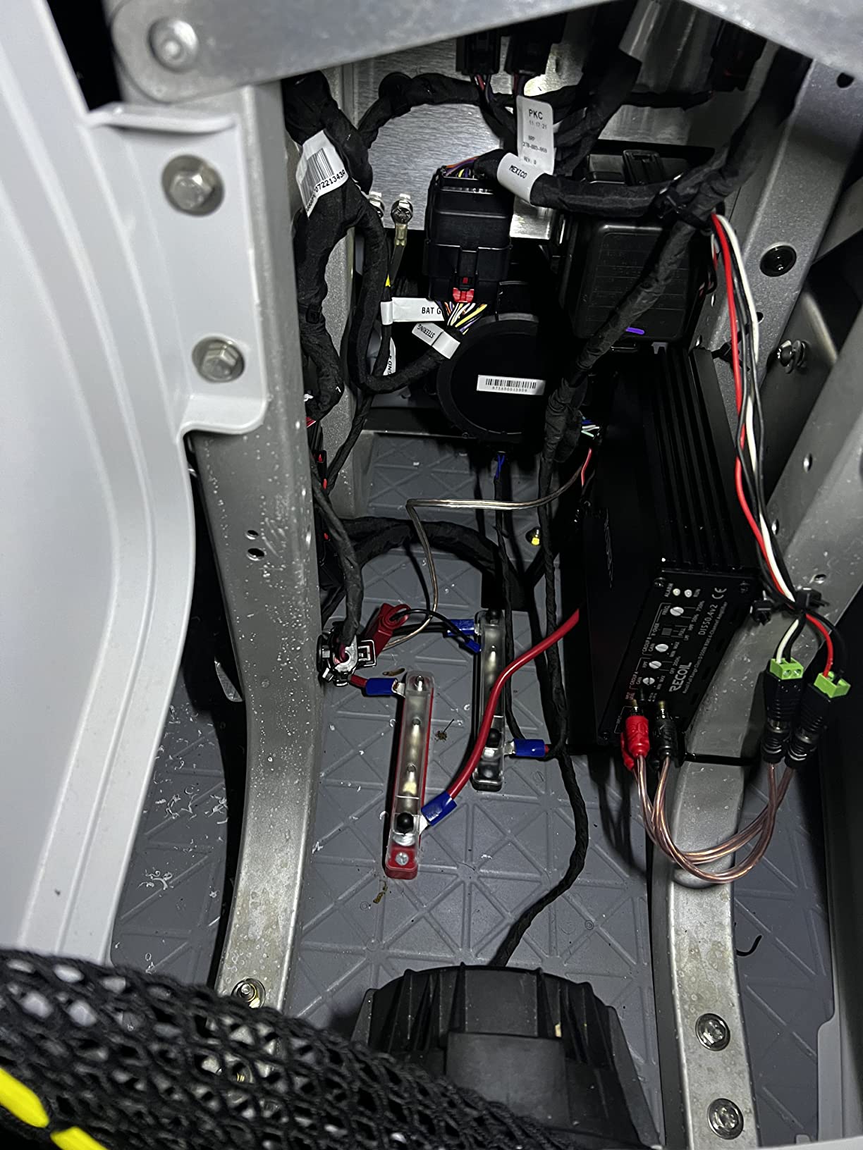 Recoil DI550.4 Full-Range Class-D 4-Channel Car Audio Amplifier 1040W customer photo 1